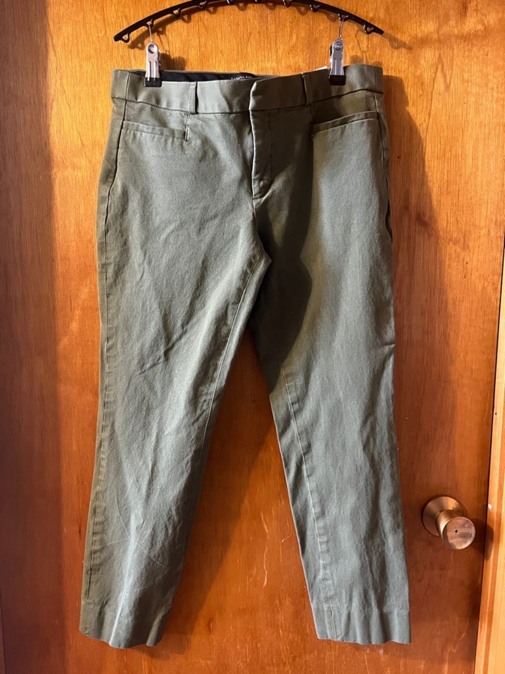 Woman’s Banana Republic Sloan Olive Green Slim Chinos 8